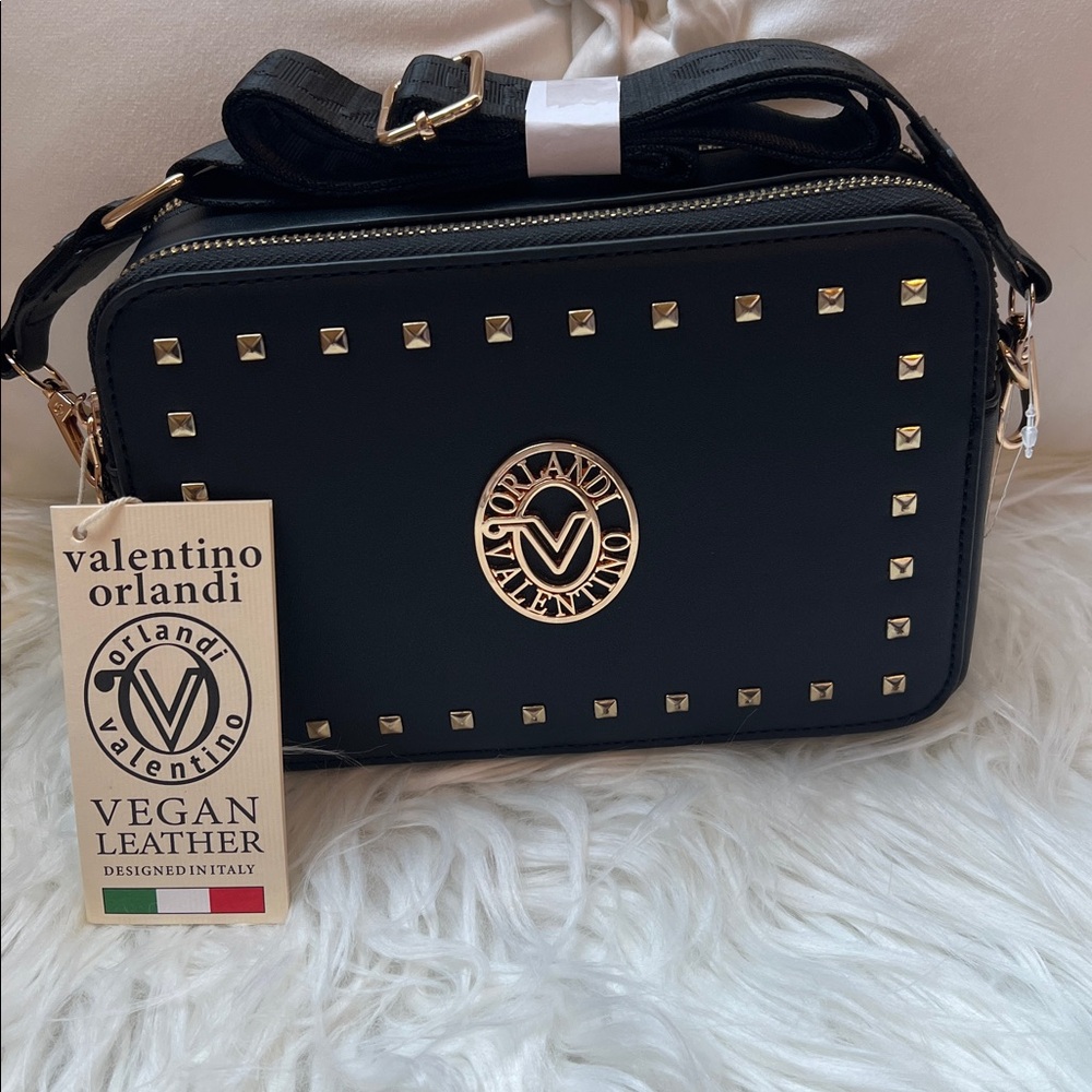 5/$35 New With Tags Valentino Orlandi black crossbody bag. Retails $280.00 - Picture 4 of 11